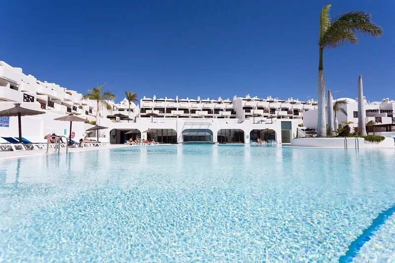 Apartment . 3 bed. 2 bathrooms. Private terrace 50mts. AA. WIFI.