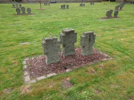 Kriegsgraeberstaette Donsbrueggen