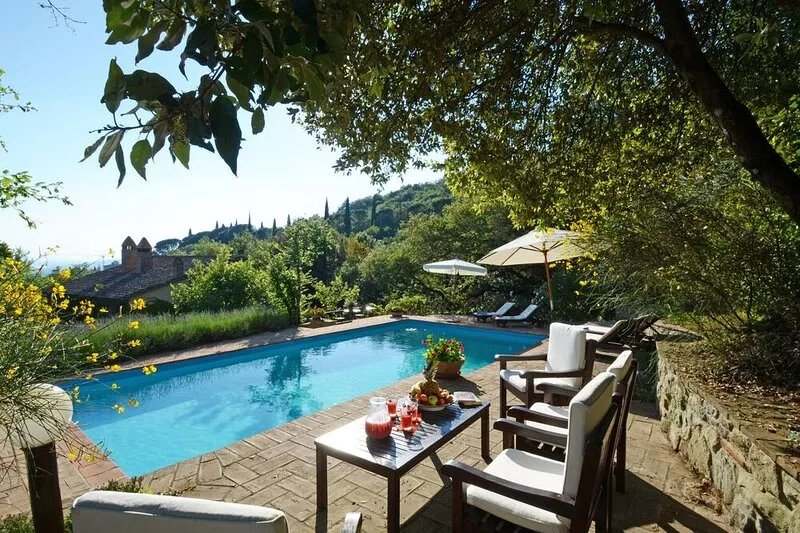 Stunning lake view Family friendly Villa with big salted Pool Umbria/Tuscany