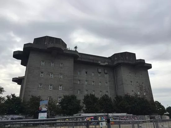 Flakturm IV