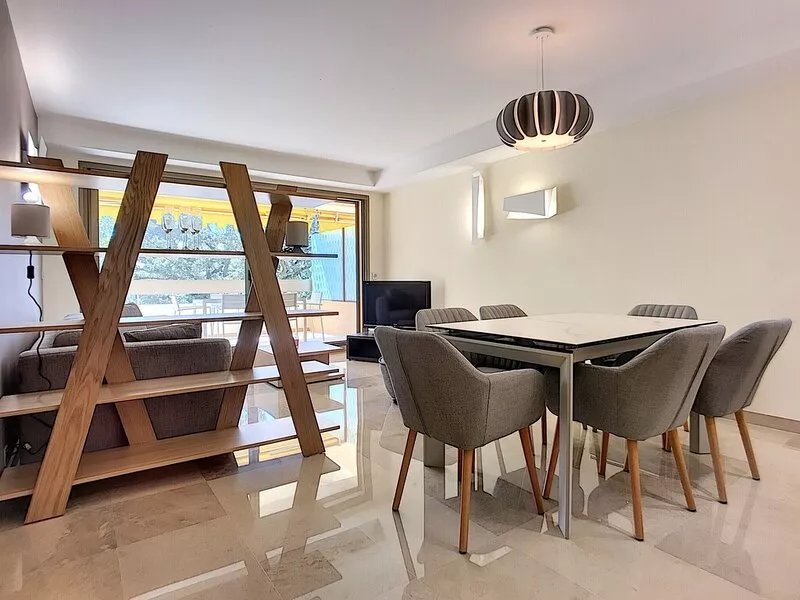 (011) Sumptuous 2b Air Conditioned Great Residence Swimming Pool Parking