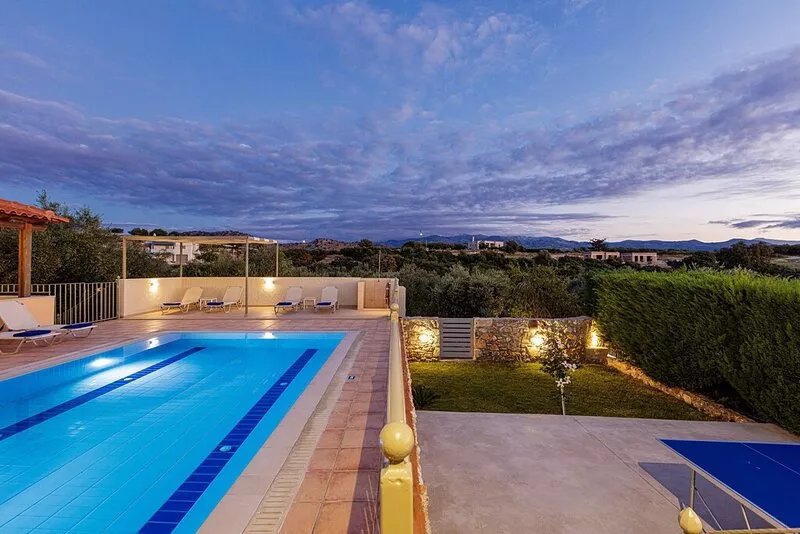 Pelagia Villa, Serene Country Escape - Walking distance to taverna & supermarket