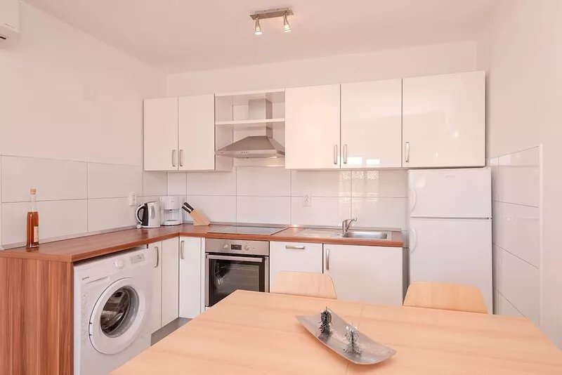 Spacious Hvar Town  3 Bedroom  Apartment With Large Terrace