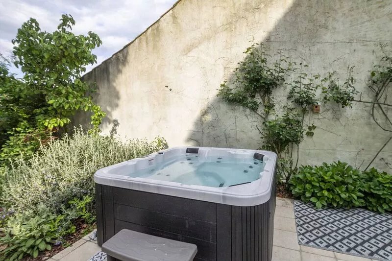 La Bastide des Roses - a great experience in the authentic France.