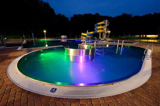 Gminny Park Wodny Trzebnica - Zdroj