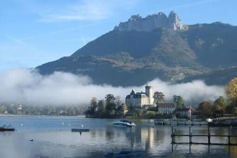 Magnificent apartment, 656 feet from the lake of Annecy