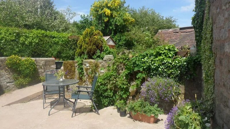 Farmhouse B&B In Beautiful area rooms great for couples or  families