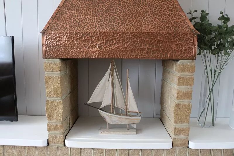Characteristic Seaview Chalet Style, Home from Home