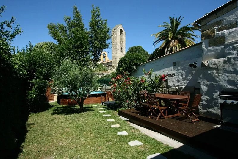renovated house with swimming pool (10 / 15mn beaches) heated pool *