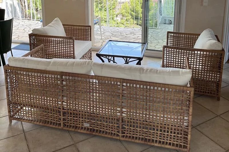 Unique 3-bd house w/lovely Mediterranean view, walk to shops, restaurants