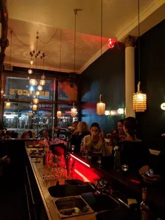 Bronco’s Bar
