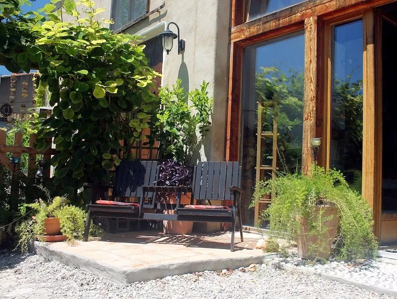 Rustic loft in rural village 25 minutes south of Carcassonne