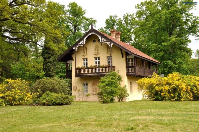 Kavalierhaus im Rhododendronpark Kromlau