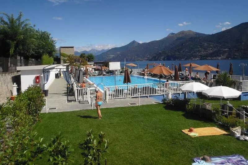 Apartment 90 sqm in villa with garden and spectacular view of the lake from 450