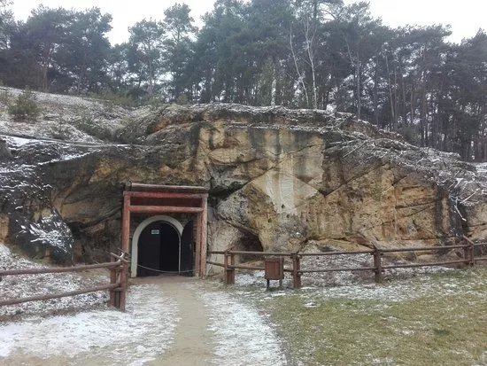 Nagorzyckie Grotto