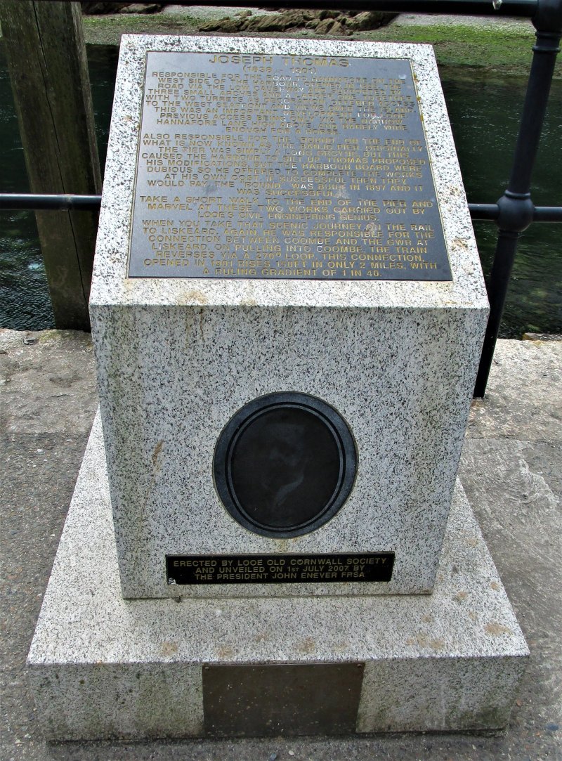 Joseph Thomas Monument