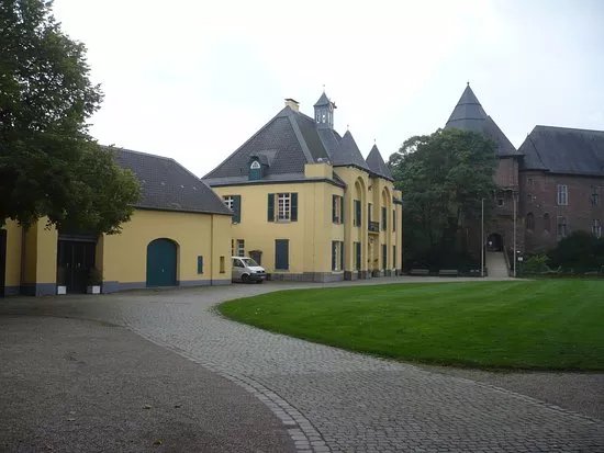 Jagd-Schloss und Burg Linn, in Krefeld.
