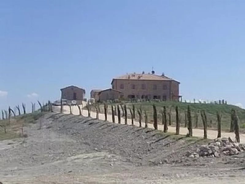 Fabulous Tuscan apartment near Volterra