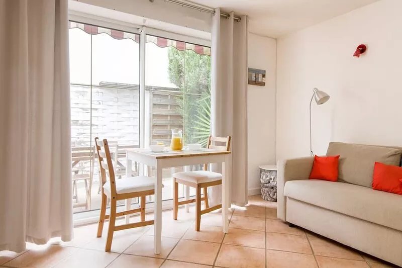 Holiday rentals La Rochelle town center with terrace