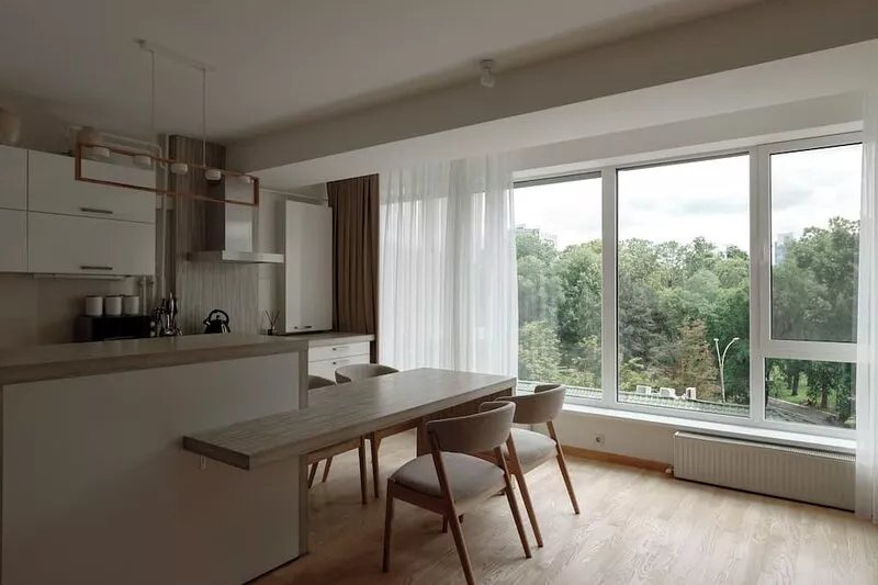 Ultra Central 3 BR Apartment with a view of the Cathedral Park & Triumphal Arch