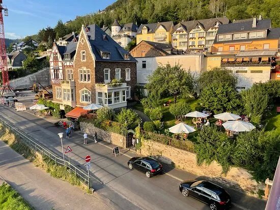 Weinhaus Hieronimi
