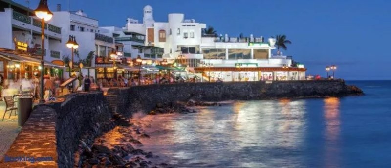 White House Marina Rubicon Playa Blanca