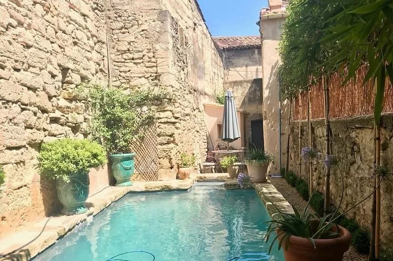 Chez Vous à Uzès, Heated Pool, Garden, Steps to Place aux Herbes,