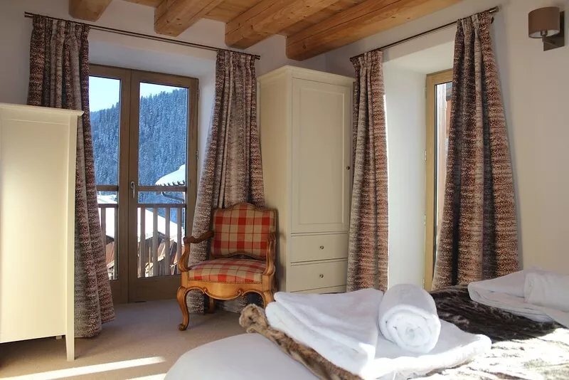 Lovely chalet  five minutes from the main lifts in Meribel.  Free bus service.