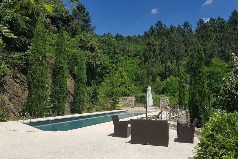 Cevennes Nature Entourée de Végétation, à 3mn de la Rivière, à 1mn de la Piscine