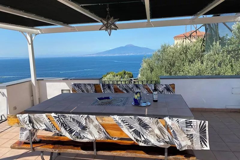 Villa l'Ulivina - The chalet of harmony, colors and flowers in Sorrento