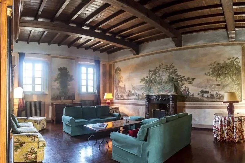 Superb period villa with private pool in a relaxing oasis