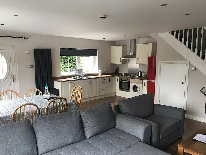 Killead House Apartment - near Belfast International Airport.
