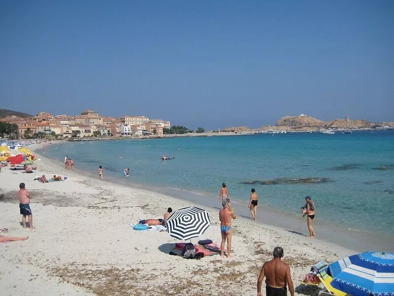 LUXURY 2** AIR-CONDITIONED APARTMENT 300 M FROM THE BEACH