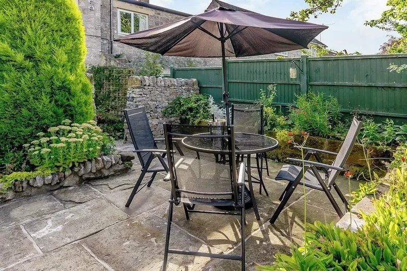 3 bedroom accommodation in Ashford-in-the-Water, near Bakewell