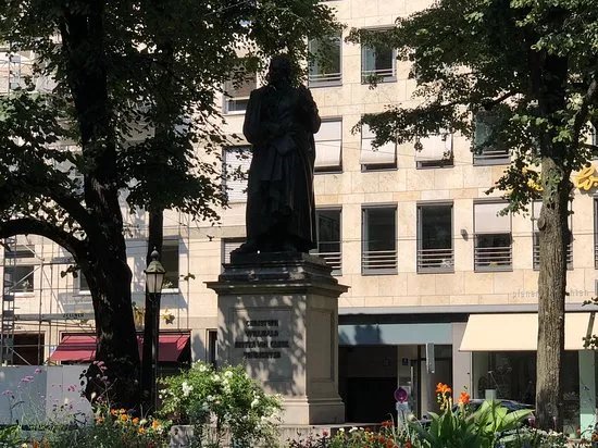 Promenadeplatz