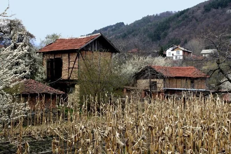 Converted farmhouse near mountain resort, skiing, summer activities, sightseeing