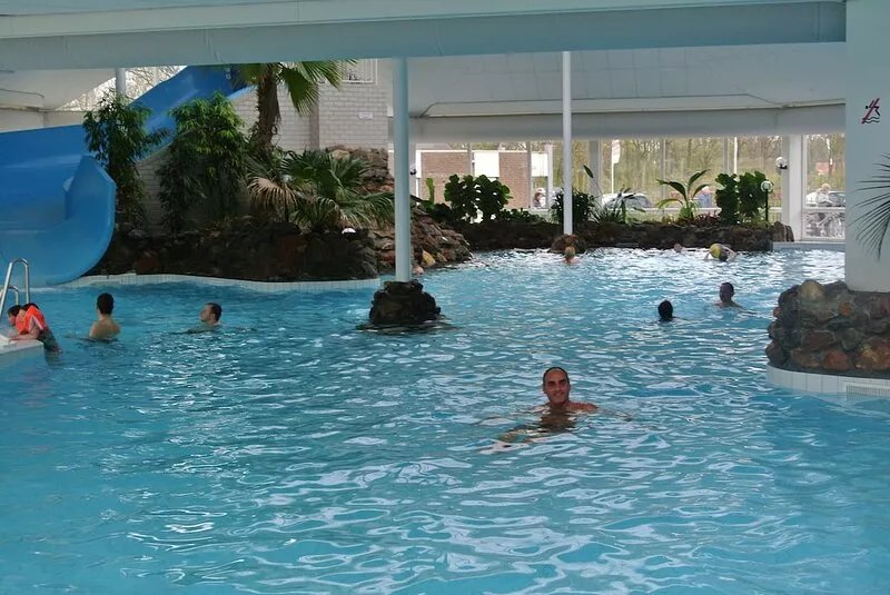 A super luxury holiday villa on a very complete park!