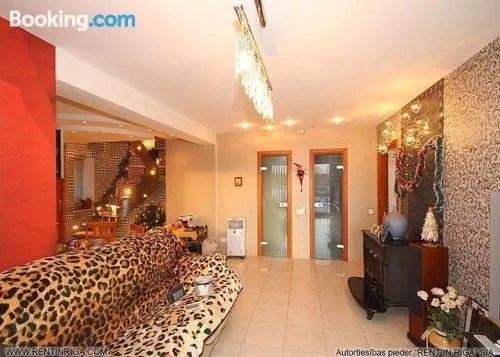 Airport Pit Stop Guesthouse