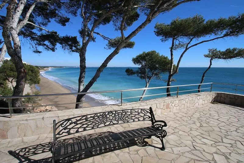 Villa Antonia by Parc Mont-roig