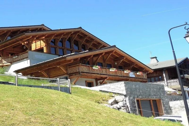 MAGNIFICENT LUXURY APARTMENT 8 PERSONS - LES GETS - CHOULOU CHALET