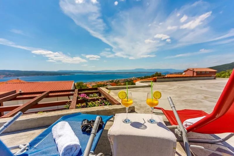 Apartments Dummy (78571-A1) - Crikvenica