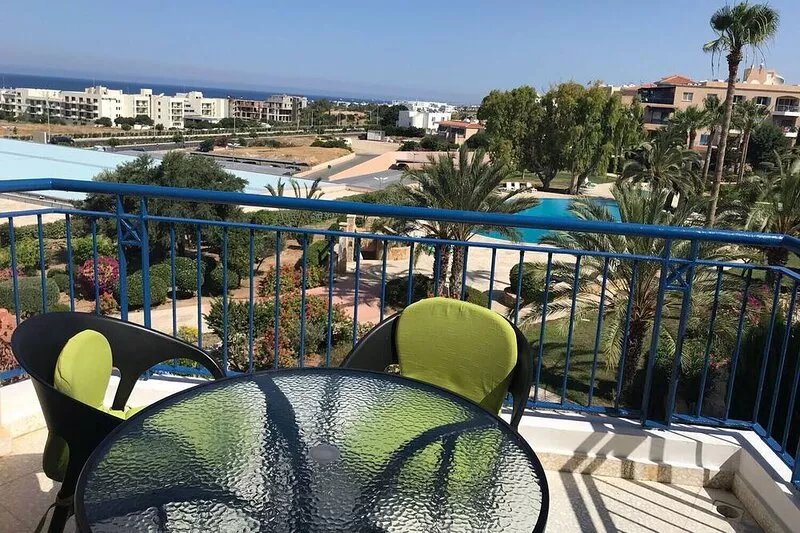 1 Bed Apt In Kings Palace With Sea & Pool Views. Sleeps 2, TV, Wi-Fi, AC