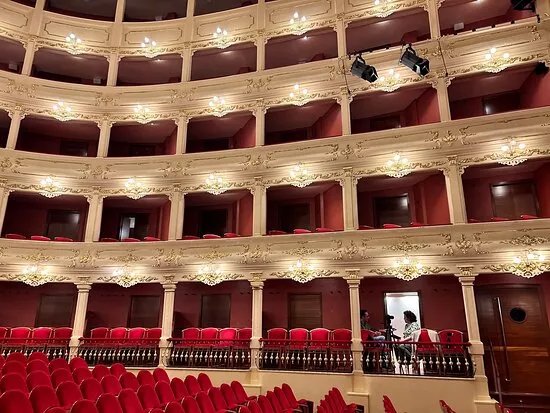 Teatre Principal De Mao