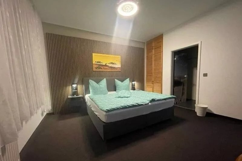 Double Room 1 - Private Room Am Ginkgobaum