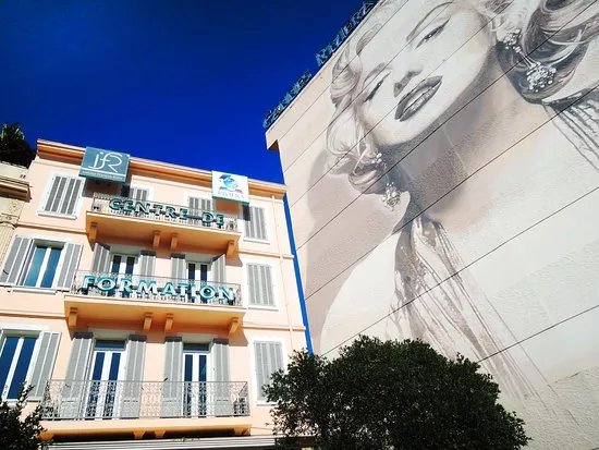 Riviera French Institute