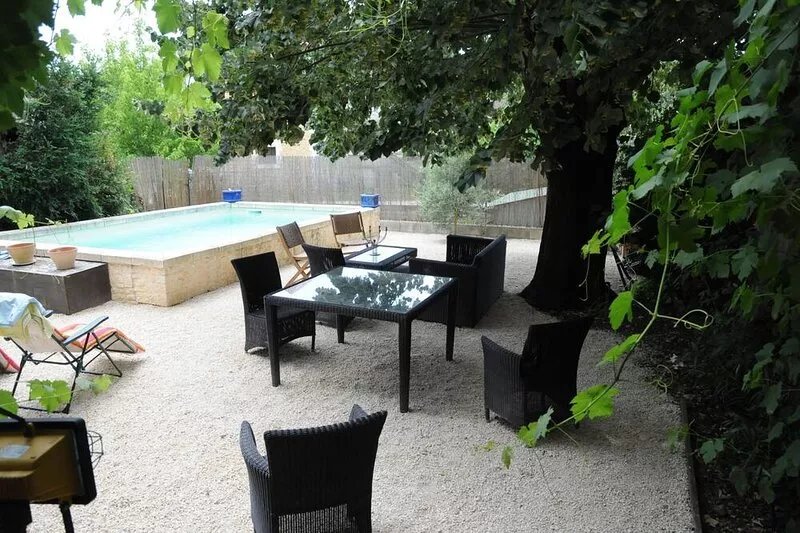 Sarlat La Caneda: SPACIOUS APARTMENT WITH GARDEN AND PRIVATE SWIMMING POOL
