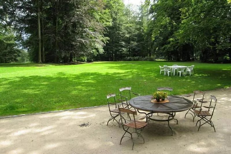 Mansion in Beauplateau near Forest