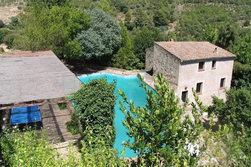 Old Mill, garden, porch with ping pong table. Swimming Pool and private barbeque