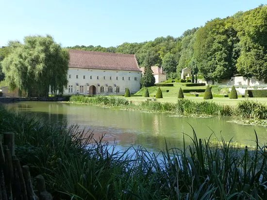 Prieure de Longpre