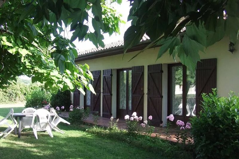 Furnished tourist accommodation ** - Label "Clévacances" 2 keys